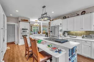 146 Butternut Dr, Pickens, SC 29671 - Photo 9
