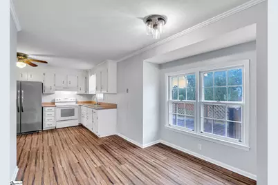 511 Clarendon Drive, Easley, SC 29642 - Photo 9