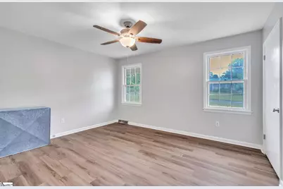 511 Clarendon Drive, Easley, SC 29642 - Photo 15