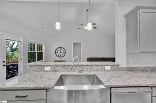409 Hillside Dr, Anderson, SC 29625 - Photo 7