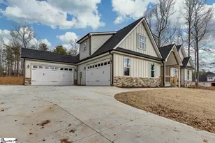 320 Jones Kelley Rd, Travelers Rest, SC 29690 - Photo 5