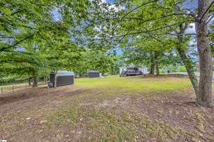416 W Belvue Rd, Greenville, SC 29609 - Photo 17