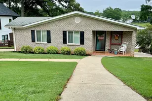 155 Lakeview Dr, Inman, SC 29349 - Photo 1