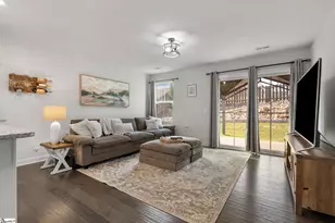 402 Edgehill Ct, Greenville, SC 29617 - Photo 5