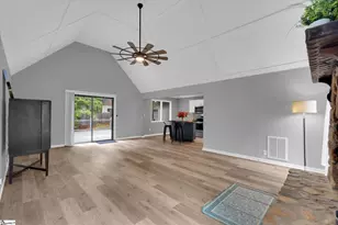 127 White Oak Dr, Easley, SC 29642 - Photo 5