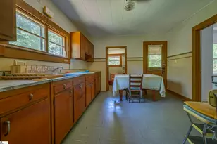 77 1st St, Tryon, NC 28782 - Photo 15