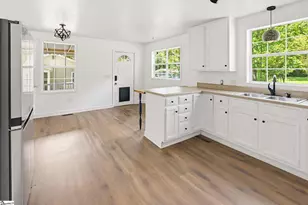 7 Alberta Ave, Greenville, SC 29617 - Photo 11