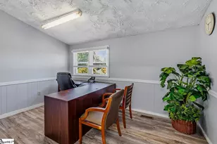 858 E Main St, Spartanburg, SC 29302 - Photo 11