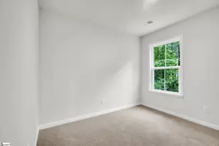 302 Satterfield Dr, Greenville, SC 29611 - Photo 15