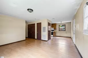 1033 Southfield St, Inman, SC 29349 - Photo 7