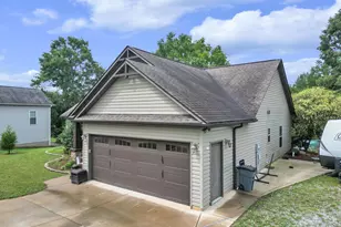 215 Cooleys Crest Ln, Inman, SC 29349 - Photo 3