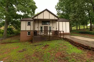 10 Danbury Ln, Mauldin, SC 29662 - Photo 1