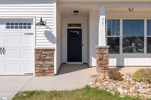 77 Tannery Dr, Greer, SC 29651 - Photo 3
