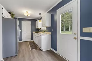 11 Rison Rd, Greenville, SC 29611 - Photo 11