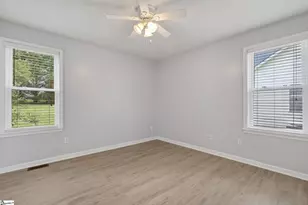 11 Rison Rd, Greenville, SC 29611 - Photo 23