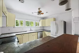 121 Lisa Cir, Marietta, SC 29611 - Photo 11