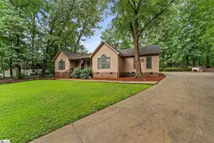 159 Plantation Dr, Easley, SC 29642 - Photo 3
