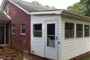 109 S Greenwood Ave, Ware Shoals, SC 29692 - Photo 7