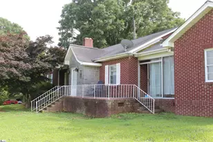 109 S Greenwood Ave, Ware Shoals, SC 29692 - Photo 15