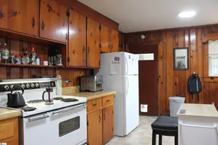109 S Greenwood Ave, Ware Shoals, SC 29692 - Photo 11