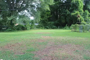 109 S Greenwood Ave, Ware Shoals, SC 29692 - Photo 3