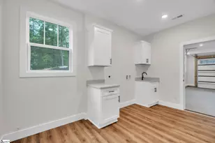 800 Glassy Rd, Landrum, SC 29356 - Photo 23