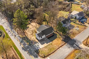 320 Carney St, Drayton, SC 29333 - Photo 45
