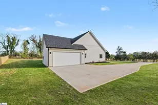 4491 Babb Rd, Greer, SC 29651 - Photo 9
