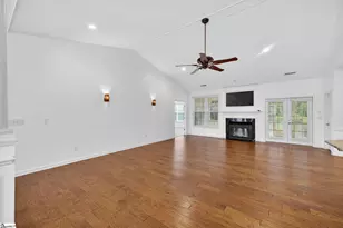 305 Stayman Ct, Simpsonville, SC 29681 - Photo 7