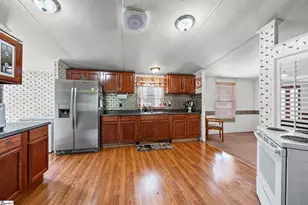 115 L C Dr, Laurens, SC 29360 - Photo 13