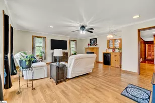 207 Fair Pl, Clinton, SC 29325 - Photo 13