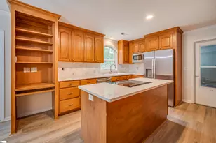 210 Knollview Dr, Greenville, SC 29611 - Photo 11