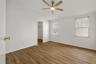8 Glenmont Ln, Greenville, SC 29607 - Photo 13