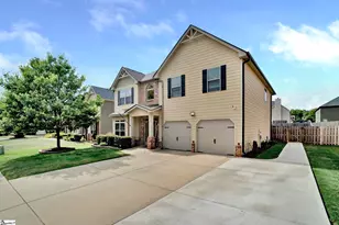 603 Tulip Tree Ln, Simpsonville, SC 29680 - Photo 3