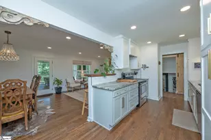 38 Nottingham Rd, Greenville, SC 29607 - Photo 7
