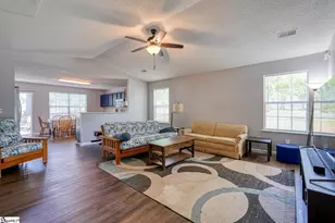 502 Usher Ct, Boiling Springs, SC 29316 - Photo 3