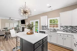 205 Tulip Tree Ln, Simpsonville, SC 29680 - Photo 15