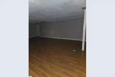 110 N Owens Street, Clinton, SC 29325 - Photo 3