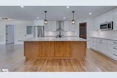 1041 Motlow School Road, Campobello, SC 29322 - Photo 9