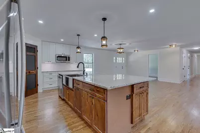 1041 Motlow School Road, Campobello, SC 29322 - Photo 7