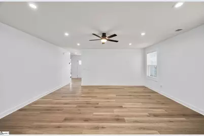 161 Southwell Street, Woodruff, SC 29388 - Photo 9