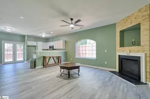 205 Whaleback Dr, Simpsonville, SC 29681 - Photo 3