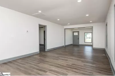 1208 W Main Street, Laurens, SC 29360 - Photo 5