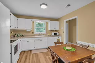 184 Buckstone Ln, Spartanburg, SC 29307 - Photo 7