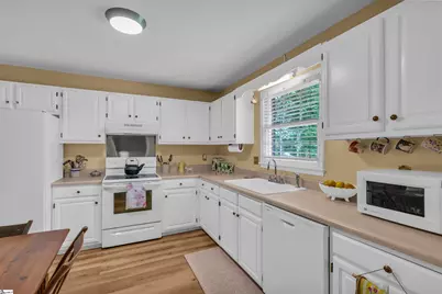 184 Buckstone Lane, Spartanburg, SC 29307 - Photo 3