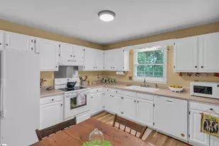 184 Buckstone Ln, Spartanburg, SC 29307 - Photo 5