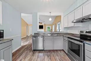 519 Wentworth St, Mauldin, SC 29662 - Photo 17
