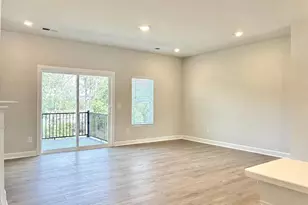 27 Pikewood Ln, Greenville, SC 29607 - Photo 5