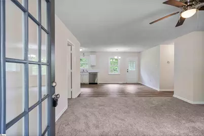 102 Pyle Court, Spartanburg, SC 29306 - Photo 5