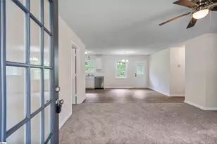102 Pyle Ct, Spartanburg, SC 29306 - Photo 5